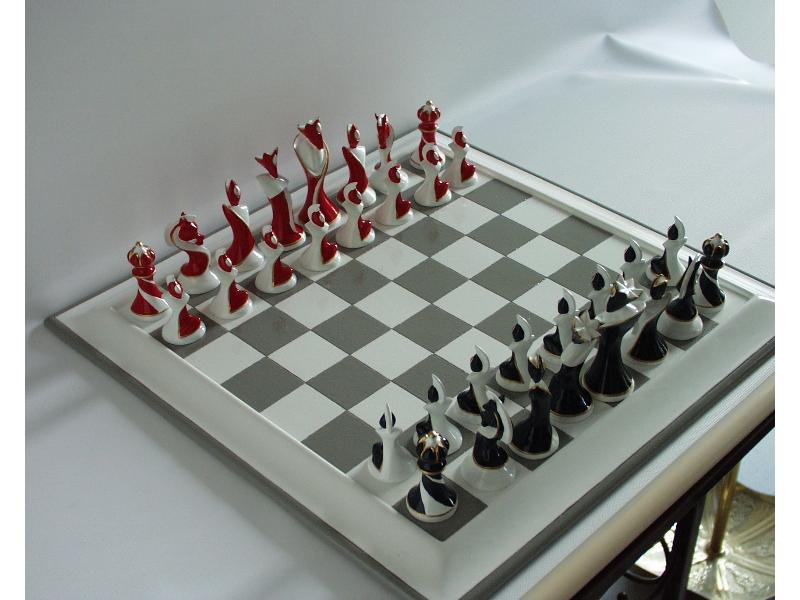pik Guinness Eigenaardig schaakspel modern 41x41cm