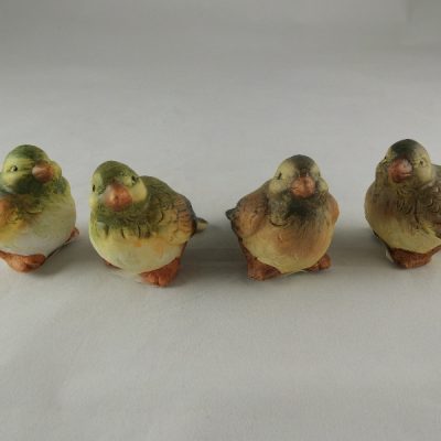 Vogeltjes gekleurd 6.5cmH set 4-delig