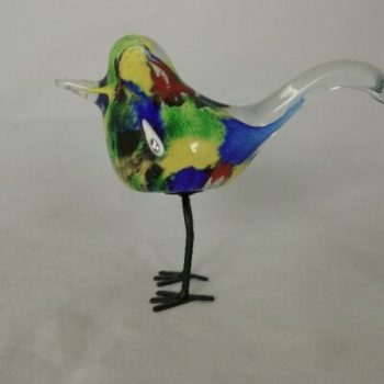Vogel gekleurd glas op poten 17cmLx13cmH